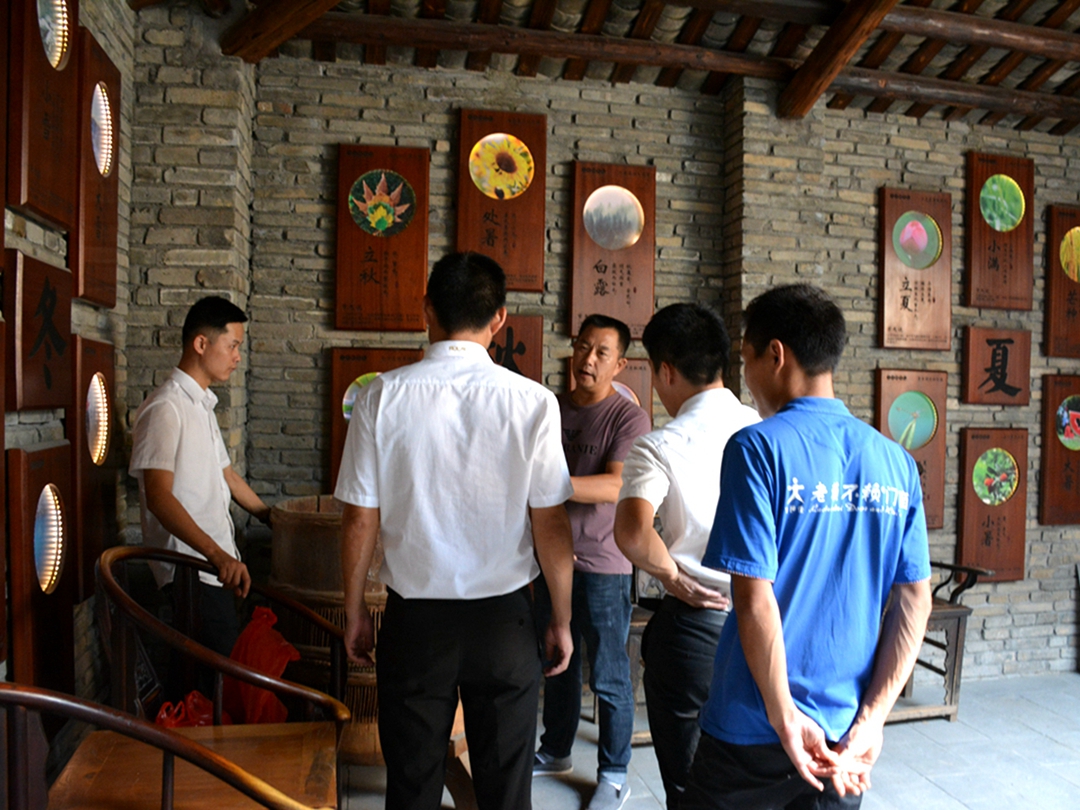 1570692302598356.jpg 16.jpg